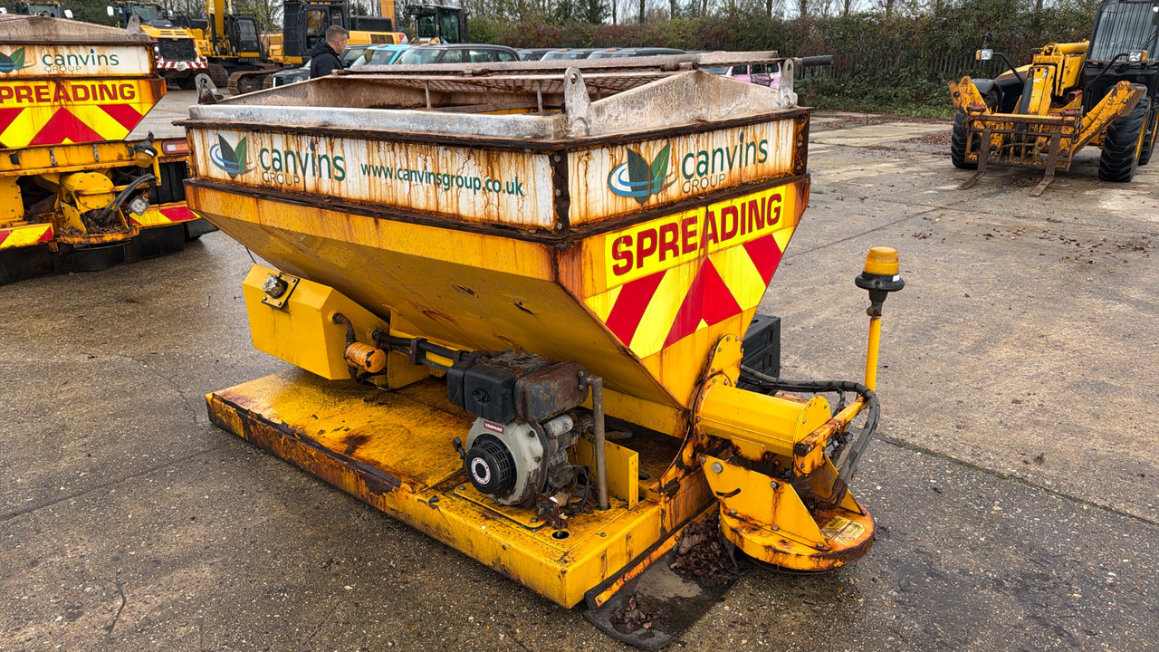 VALE GRITTER BODY - Sand/ Salt spreader: picture 4 VALE GRITTER BODY - Sand/ Salt spreader: picture 4