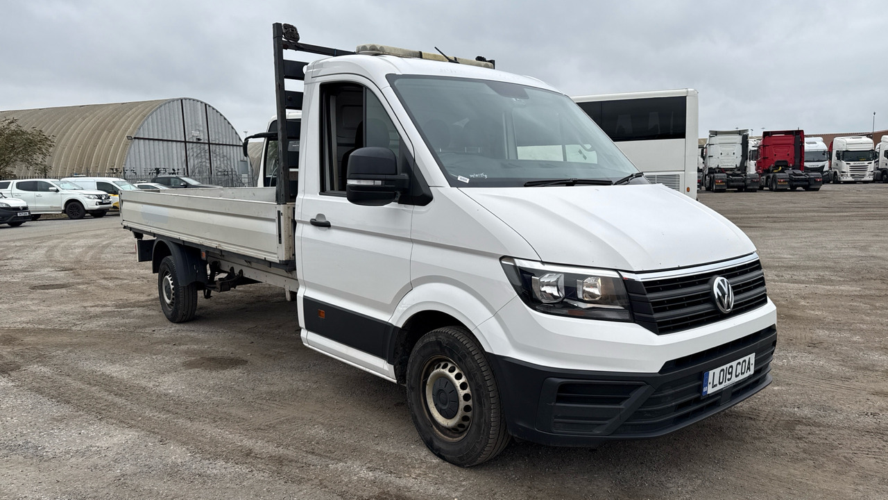 VOLKSWAGEN CRAFTER CR35 2.0 TDI 140PS - Flatbed van: picture 1 VOLKSWAGEN CRAFTER CR35 2.0 TDI 140PS - Flatbed van: picture 1