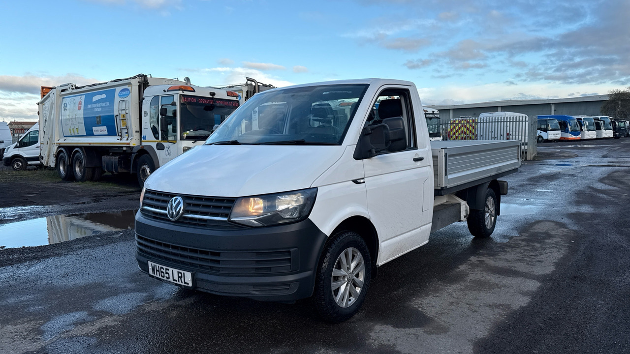 VOLKSWAGEN TRANSPORTER T30 2.0 TDI BMT 140PS - Flatbed van: picture 2 VOLKSWAGEN TRANSPORTER T30 2.0 TDI BMT 140PS - Flatbed van: picture 2