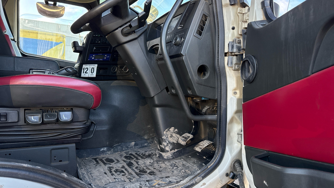 VOLVO FM 410 - Tipper: picture 5 VOLVO FM 410 - Tipper: picture 5