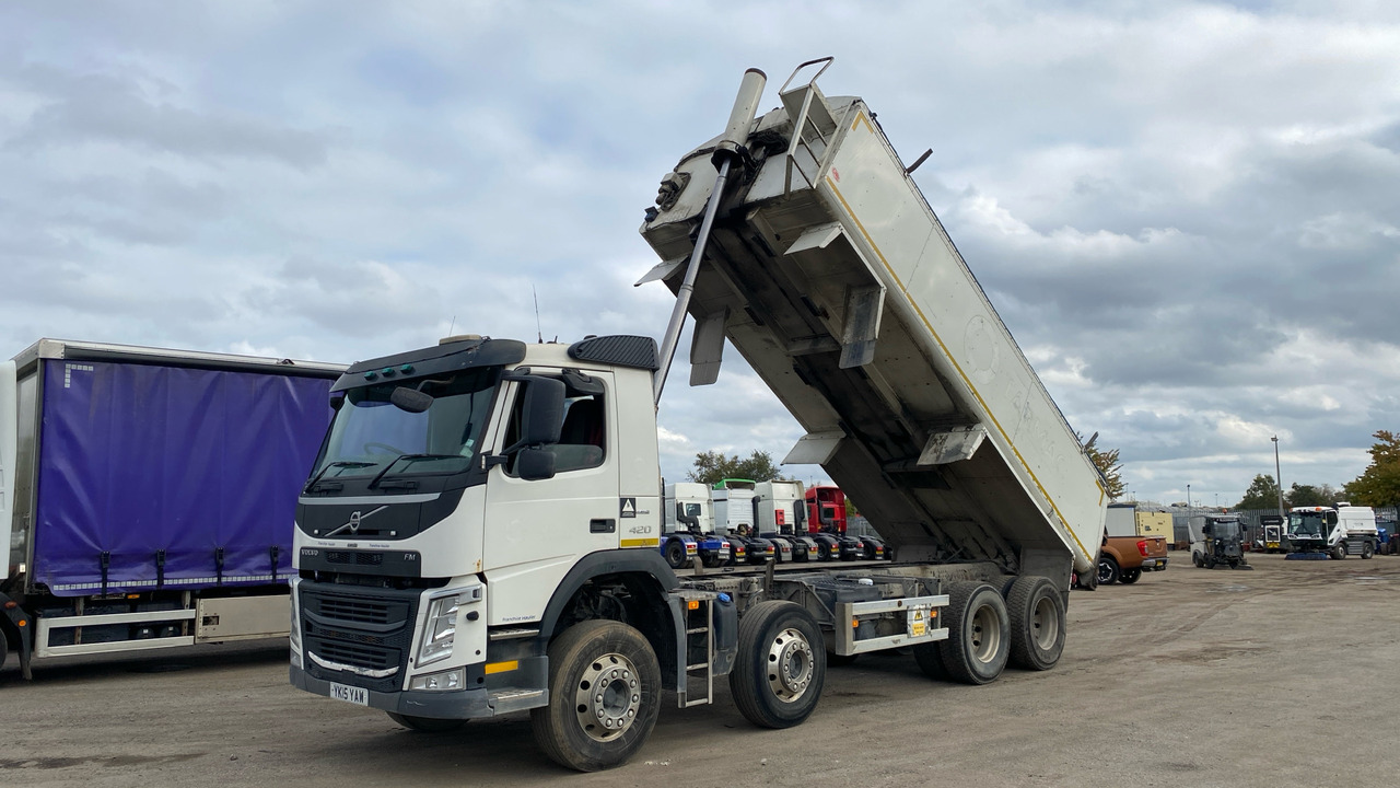 VOLVO FM 420 - Tipper: picture 2 VOLVO FM 420 - Tipper: picture 2