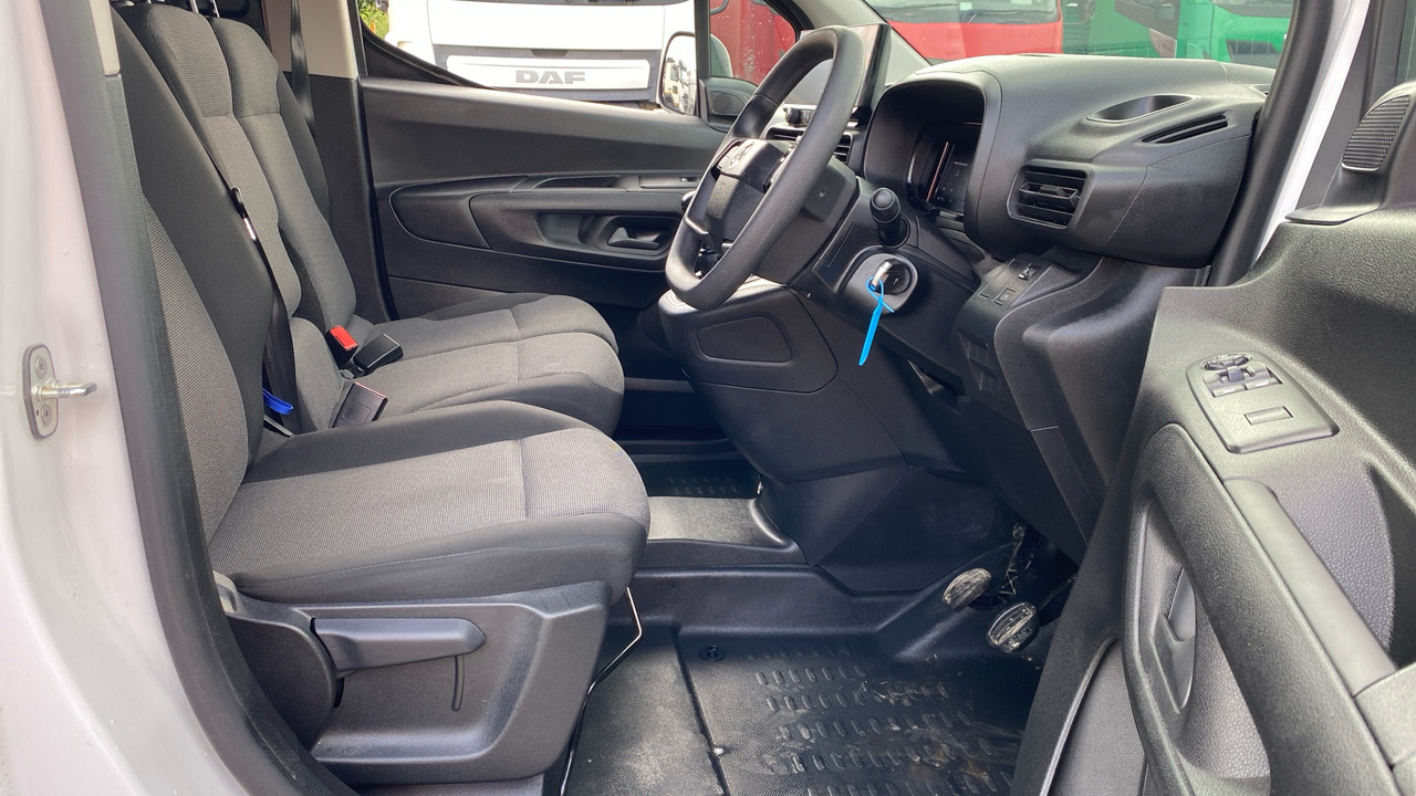 Vauxhall Combo 1.5 TURBO D 100PS PRIME - Small van: picture 5 Vauxhall Combo 1.5 TURBO D 100PS PRIME - Small van: picture 5