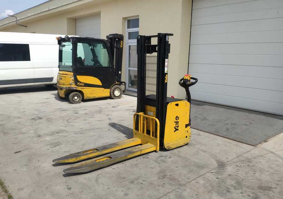 Yale MS14 AC - Stacker: picture 1 Yale MS14 AC - Stacker: picture 1