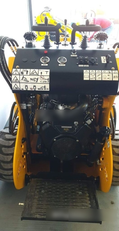 Leasing of Berger Kraus Mini wheel loader 23KM Briggs 323S Berger Kraus Mini wheel loader 23KM Briggs 323S: picture 8
