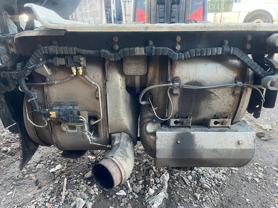 DAF XF 460 EU6 Auspuff Katalysator 1940705 - Exhaust system for Truck: picture 5 DAF XF 460 EU6 Auspuff Katalysator 1940705 - Exhaust system for Truck: picture 5
