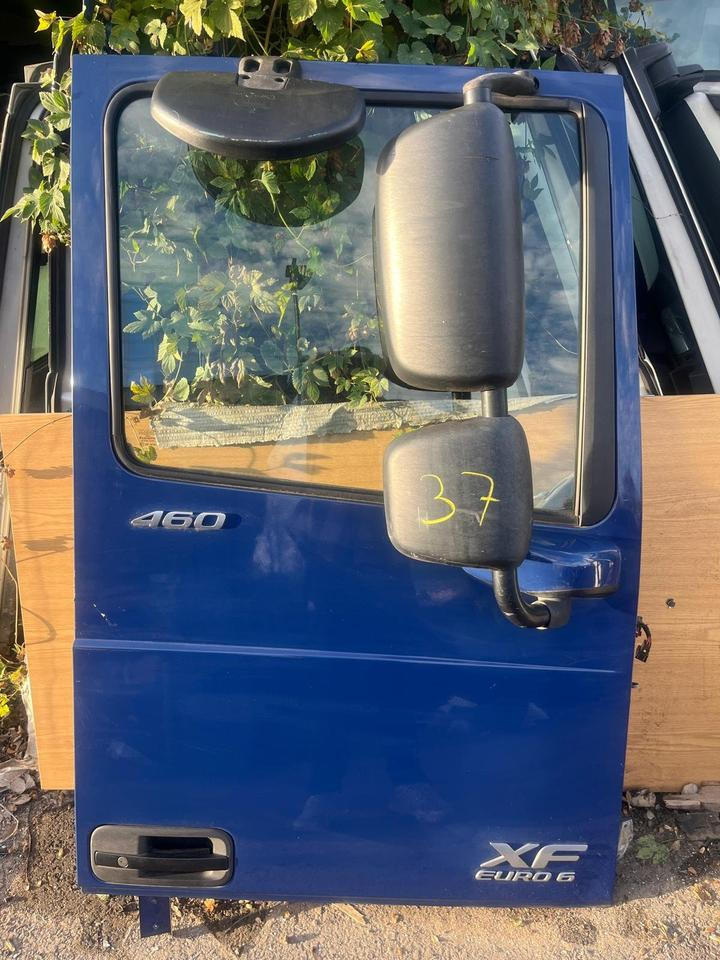 DAF XF 460 EU6 Beifahrertür Blau Rechts Spiegel Innenverkleidung - Door and parts for Truck: picture 1 DAF XF 460 EU6 Beifahrertür Blau Rechts Spiegel Innenverkleidung - Door and parts for Truck: picture 1