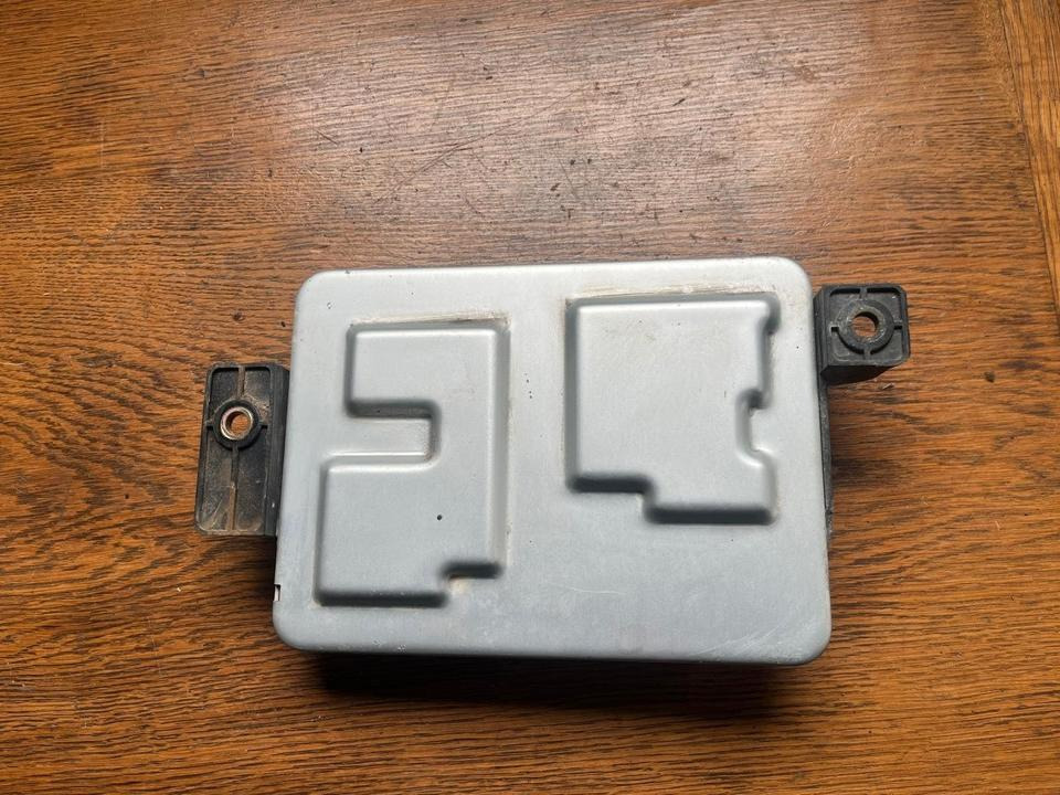 IVECO Multiplex System Front Frame Computer Steuergerät 504280977 - ECU for Truck: picture 3 IVECO Multiplex System Front Frame Computer Steuergerät 504280977 - ECU for Truck: picture 3