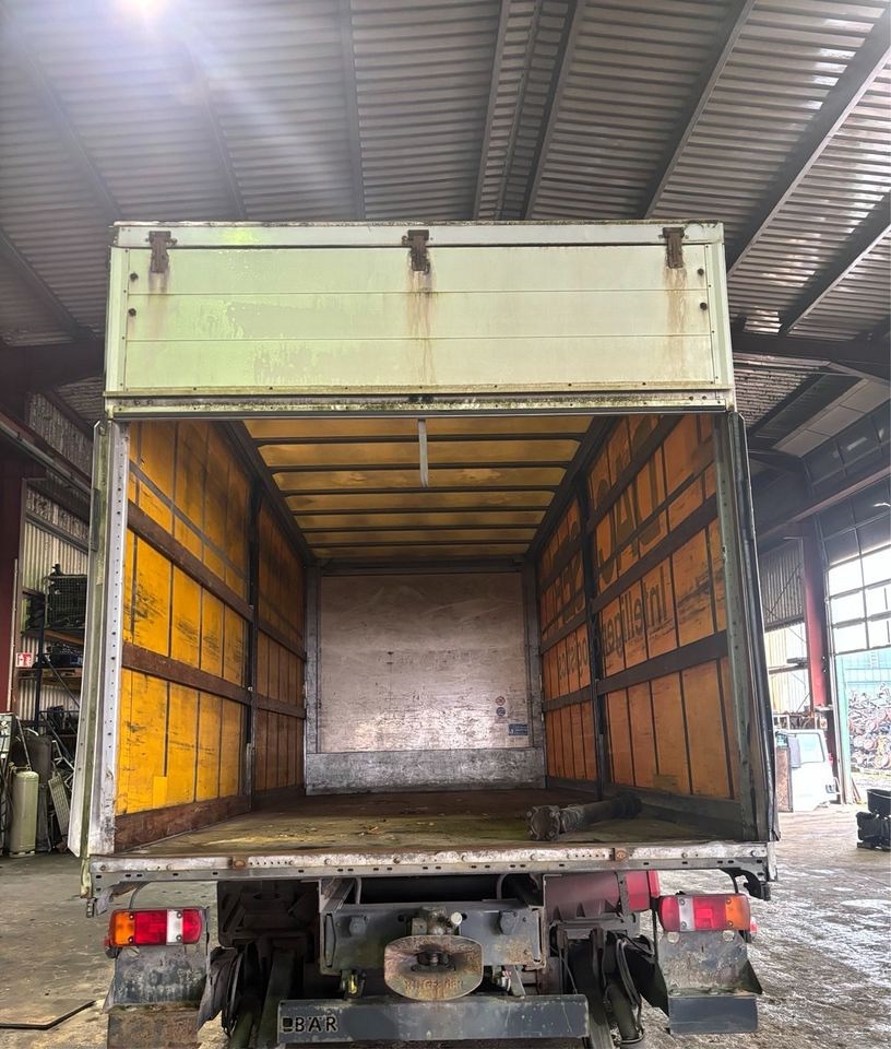 Curtainside swap body LKW Planenaufbau: picture 6