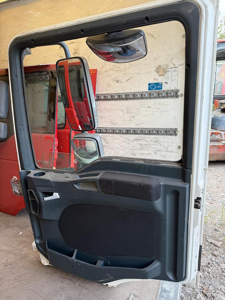 MAN TGL Beifahrertür Weiß Spiegel Innenverkleidung - Door and parts for Truck: picture 2 MAN TGL Beifahrertür Weiß Spiegel Innenverkleidung - Door and parts for Truck: picture 2
