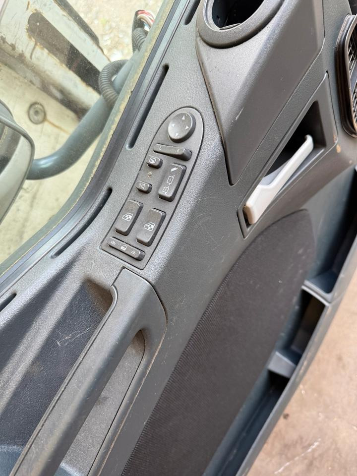 MAN TGL Fahrertür Weiß Spiegel Innenverkleidung - Door and parts for Truck: picture 3 MAN TGL Fahrertür Weiß Spiegel Innenverkleidung - Door and parts for Truck: picture 3