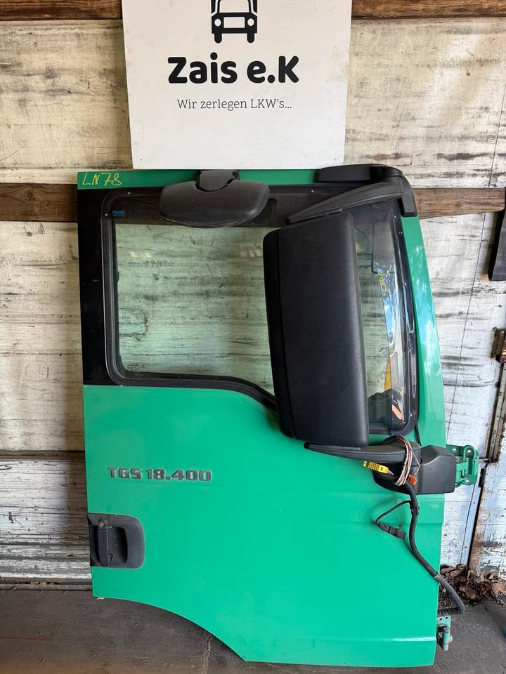 MAN TGS EU6 Beifahrertür Grün Spiegel Innenverkleidung LN 78 - Door and parts for Truck: picture 1 MAN TGS EU6 Beifahrertür Grün Spiegel Innenverkleidung LN 78 - Door and parts for Truck: picture 1