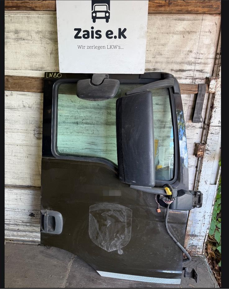 MAN TGS EU6 Beifahrertür Spiegel Innenverkleidung LN 80 - Door and parts for Truck: picture 1 MAN TGS EU6 Beifahrertür Spiegel Innenverkleidung LN 80 - Door and parts for Truck: picture 1