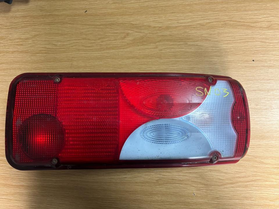 MAN TGX Rücklicht Rechts 81.25225-6551 SN 03 - Tail light for Truck: picture 1 MAN TGX Rücklicht Rechts 81.25225-6551 SN 03 - Tail light for Truck: picture 1