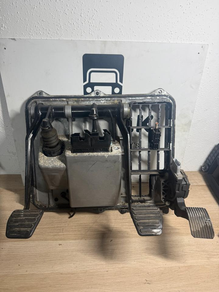 MAN WABCO Fußbremsventil 4800200090 - Brake parts for Truck: picture 4 MAN WABCO Fußbremsventil 4800200090 - Brake parts for Truck: picture 4