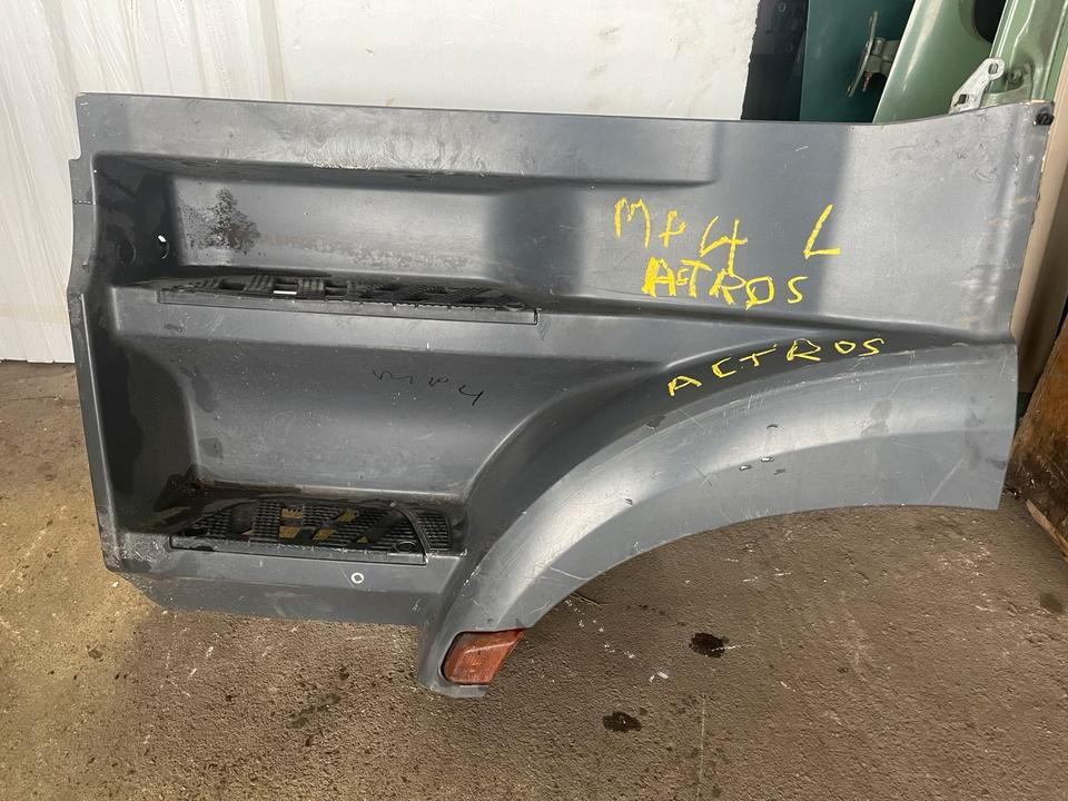 Mercedes ACTROS MP4 Einstieg Links A9616662201 - Footstep for Truck: picture 1 Mercedes ACTROS MP4 Einstieg Links A9616662201 - Footstep for Truck: picture 1