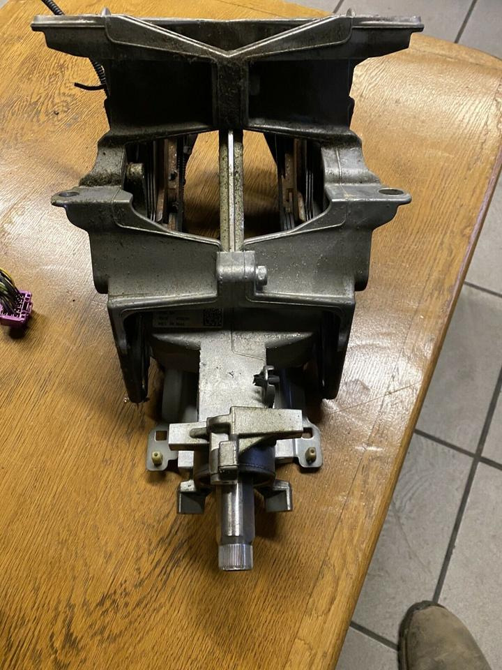 Mercedes Actros MP4 Lenksäule Lenkung - Steering column for Truck: picture 3 Mercedes Actros MP4 Lenksäule Lenkung - Steering column for Truck: picture 3