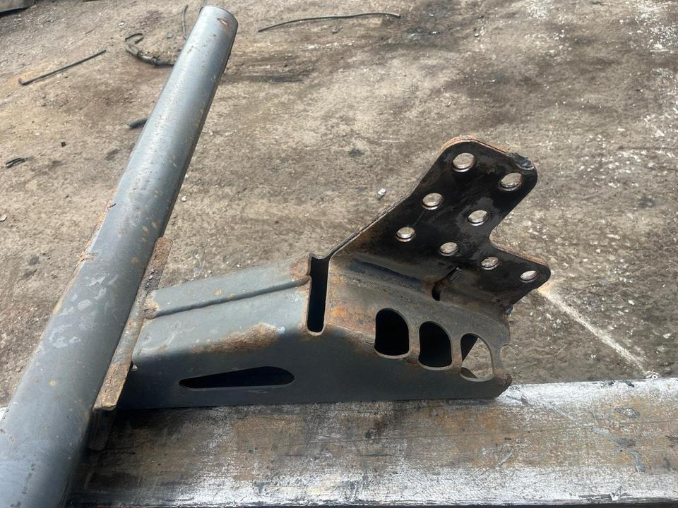 Mercedes Actros MP4 Unterfahrschutz - Body and exterior for Truck: picture 3 Mercedes Actros MP4 Unterfahrschutz - Body and exterior for Truck: picture 3