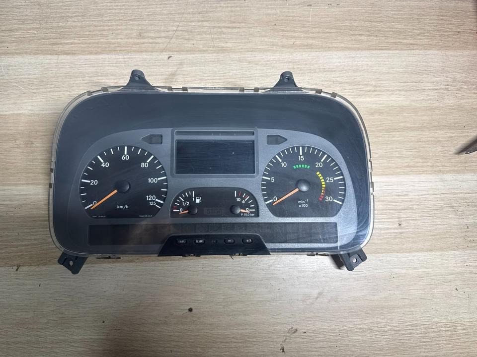 Mercedes Ategi kombiinstrument Tacho A0044463421 - Dashboard for Truck: picture 2 Mercedes Ategi kombiinstrument Tacho A0044463421 - Dashboard for Truck: picture 2