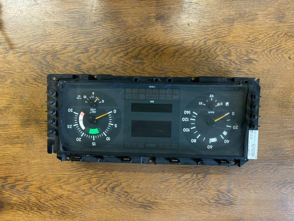Mercedes Atego 1 Kombiinstrument Tacho A0014462921 - Dashboard for Truck: picture 1 Mercedes Atego 1 Kombiinstrument Tacho A0014462921 - Dashboard for Truck: picture 1