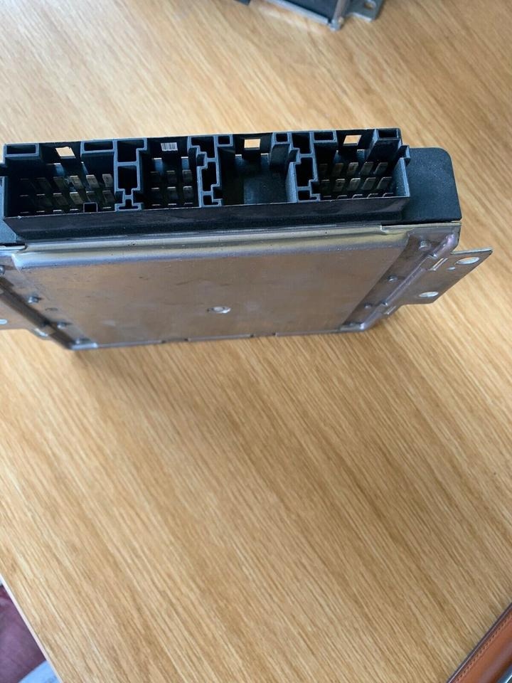 Mercedes Atego BOSCH Elektronik ABS Steuergerät A0004463414 - ECU for Truck: picture 3 Mercedes Atego BOSCH Elektronik ABS Steuergerät A0004463414 - ECU for Truck: picture 3