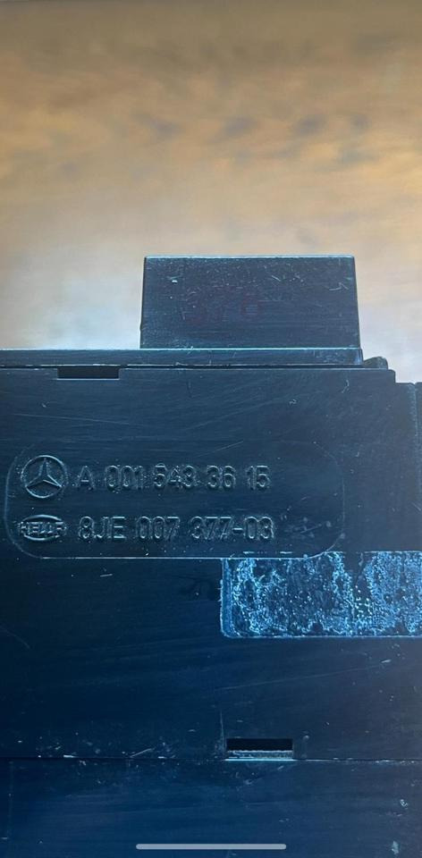 Mercedes Atego Sicherungskasten (Zentralelektrik) A0015433615 - Fuse for Truck: picture 3 Mercedes Atego Sicherungskasten (Zentralelektrik) A0015433615 - Fuse for Truck: picture 3