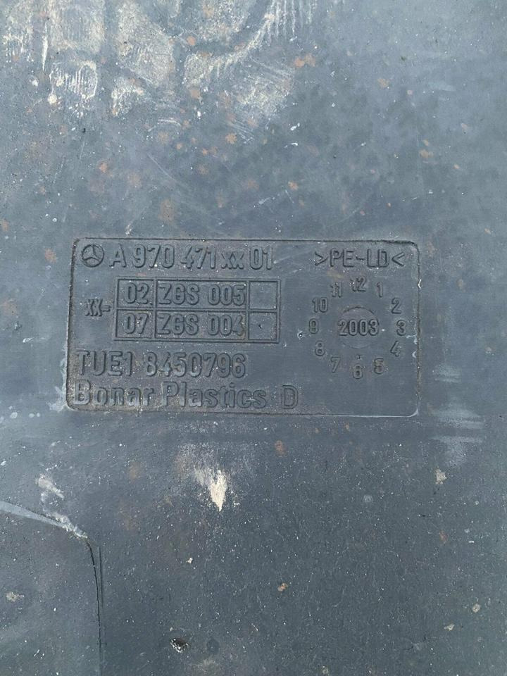 Mercedes Atego Tank Tankbehälter A 970470201, A 970471xx01 - Fuel tank for Truck: picture 2 Mercedes Atego Tank Tankbehälter A 970470201, A 970471xx01 - Fuel tank for Truck: picture 2