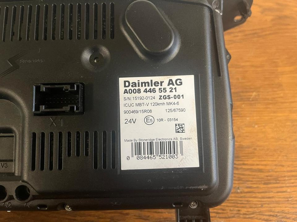 Mercedes Benz Actros MP4 Kombiinstrument / Tacho A0084465521 - Dashboard: picture 3 Mercedes Benz Actros MP4 Kombiinstrument / Tacho A0084465521 - Dashboard: picture 3