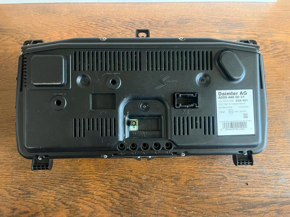 Mercedes Benz Actros MP4 Kombiinstrument / Tacho A0094460021 - Dashboard for Truck: picture 4 Mercedes Benz Actros MP4 Kombiinstrument / Tacho A0094460021 - Dashboard for Truck: picture 4