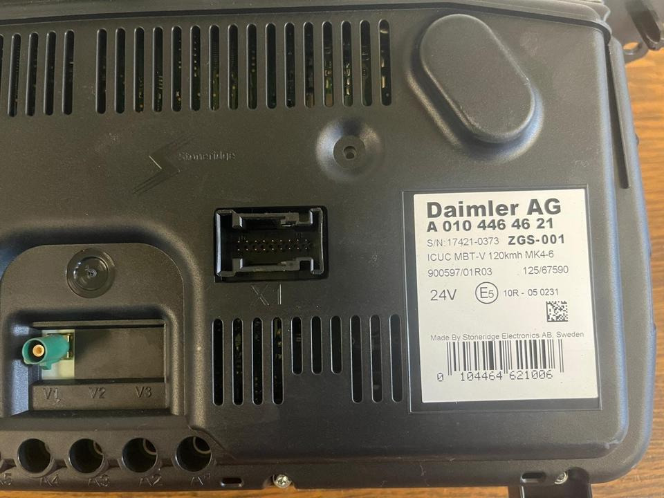 Mercedes Benz Actros MP4 Kombiinstrument / Tacho A0104464621 - Dashboard for Truck: picture 4 Mercedes Benz Actros MP4 Kombiinstrument / Tacho A0104464621 - Dashboard for Truck: picture 4