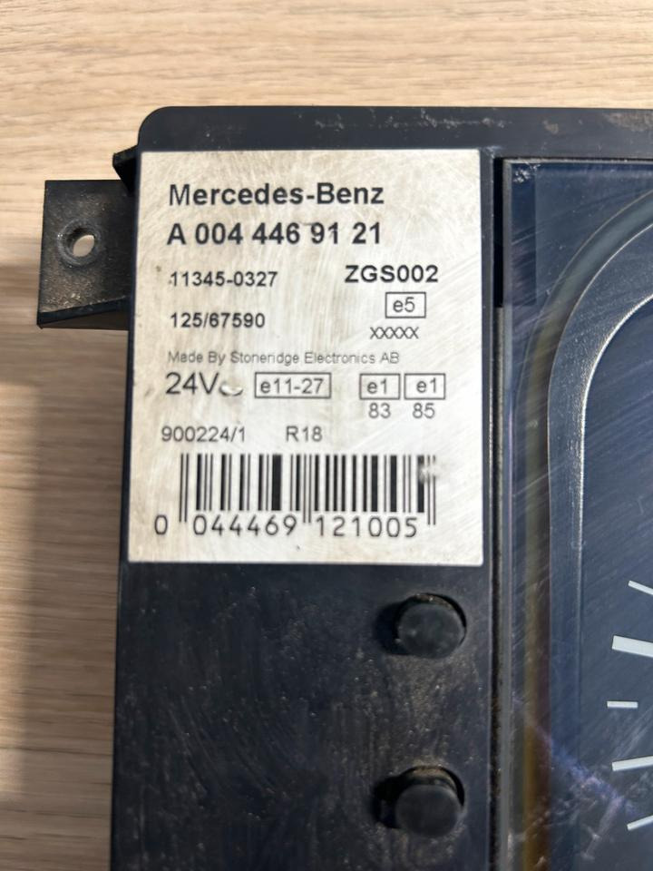 Mercedes Benz Econic Kombiinstrument / Tacho A0044469121 - Dashboard for Truck: picture 3 Mercedes Benz Econic Kombiinstrument / Tacho A0044469121 - Dashboard for Truck: picture 3