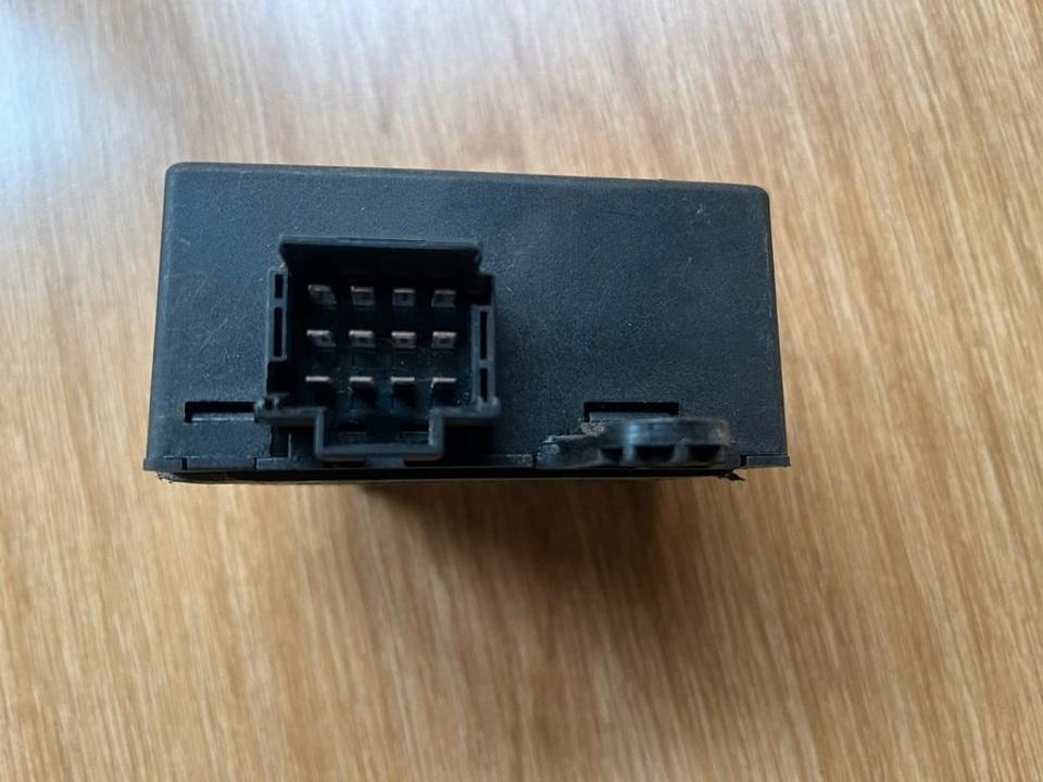 Mercedes Benz Vito W638 Wegfahrsperre Modul 0335456032 - ECU for Truck: picture 3 Mercedes Benz Vito W638 Wegfahrsperre Modul 0335456032 - ECU for Truck: picture 3