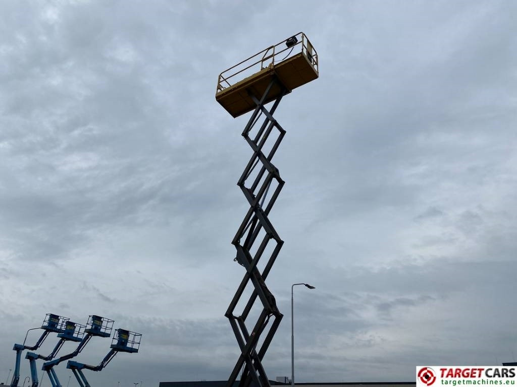 Scissor lift GMG 4046-ED Electric 4046ED Scissor Work Lift 1404cm: picture 20