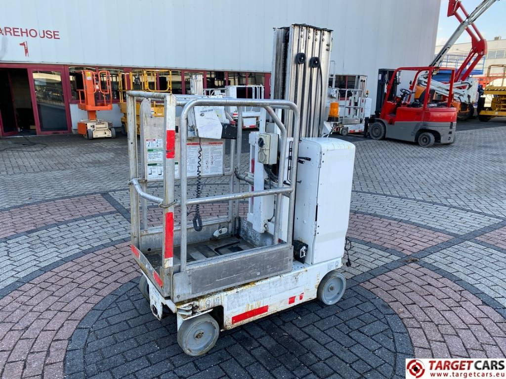 Genie GR20 RubAbout Electric Vertical Mast Lift 802cm - Vertical mast lift: picture 1 Genie GR20 RubAbout Electric Vertical Mast Lift 802cm - Vertical mast lift: picture 1