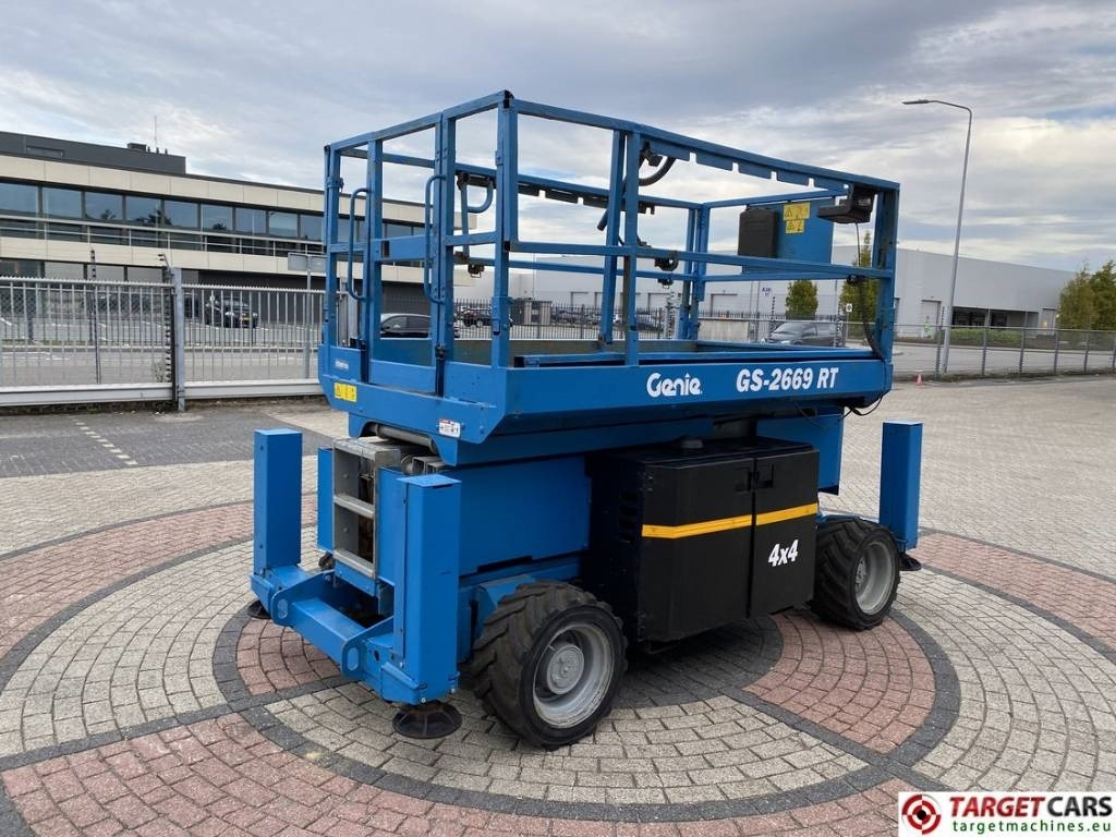 Genie GS-2669RT Diesel 4x4 Scissor Work Lift 1000cm  - Scissor lift: picture 3 Genie GS-2669RT Diesel 4x4 Scissor Work Lift 1000cm  - Scissor lift: picture 3