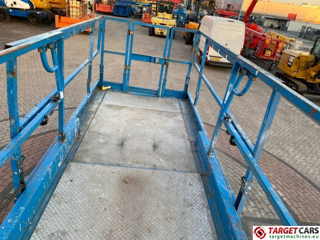 Scissor lift Genie GS-4069 DC Electric GS4069 Scissor WorkLift 1412cm: picture 29 Scissor lift Genie GS-4069 DC Electric GS4069 Scissor WorkLift 1412cm: picture 29