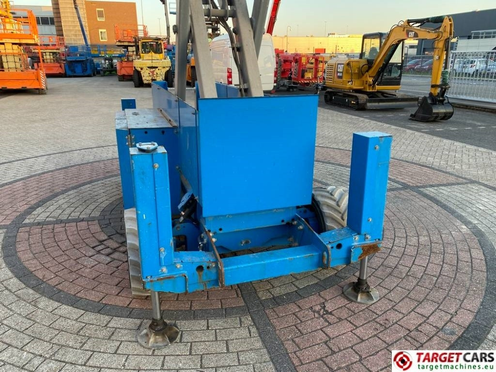 Scissor lift Genie GS-4069 DC Electric GS4069 Scissor WorkLift 1412cm: picture 18 Scissor lift Genie GS-4069 DC Electric GS4069 Scissor WorkLift 1412cm: picture 18