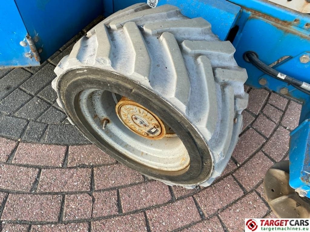 Scissor lift Genie GS-4069 DC Electric GS4069 Scissor WorkLift 1412cm: picture 21 Scissor lift Genie GS-4069 DC Electric GS4069 Scissor WorkLift 1412cm: picture 21