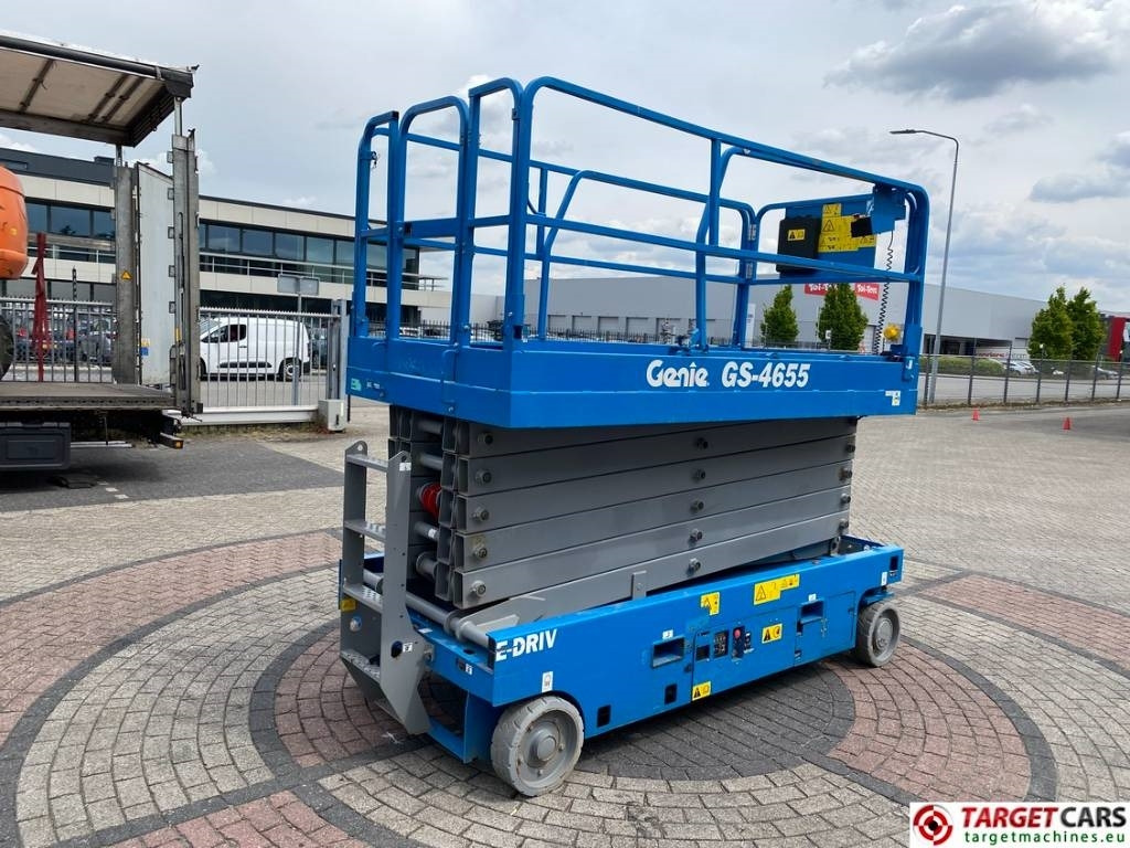 Genie GS-4655 Electric E-Drive Scissor Work Lift 1595cm - Scissor lift: picture 3 Genie GS-4655 Electric E-Drive Scissor Work Lift 1595cm - Scissor lift: picture 3