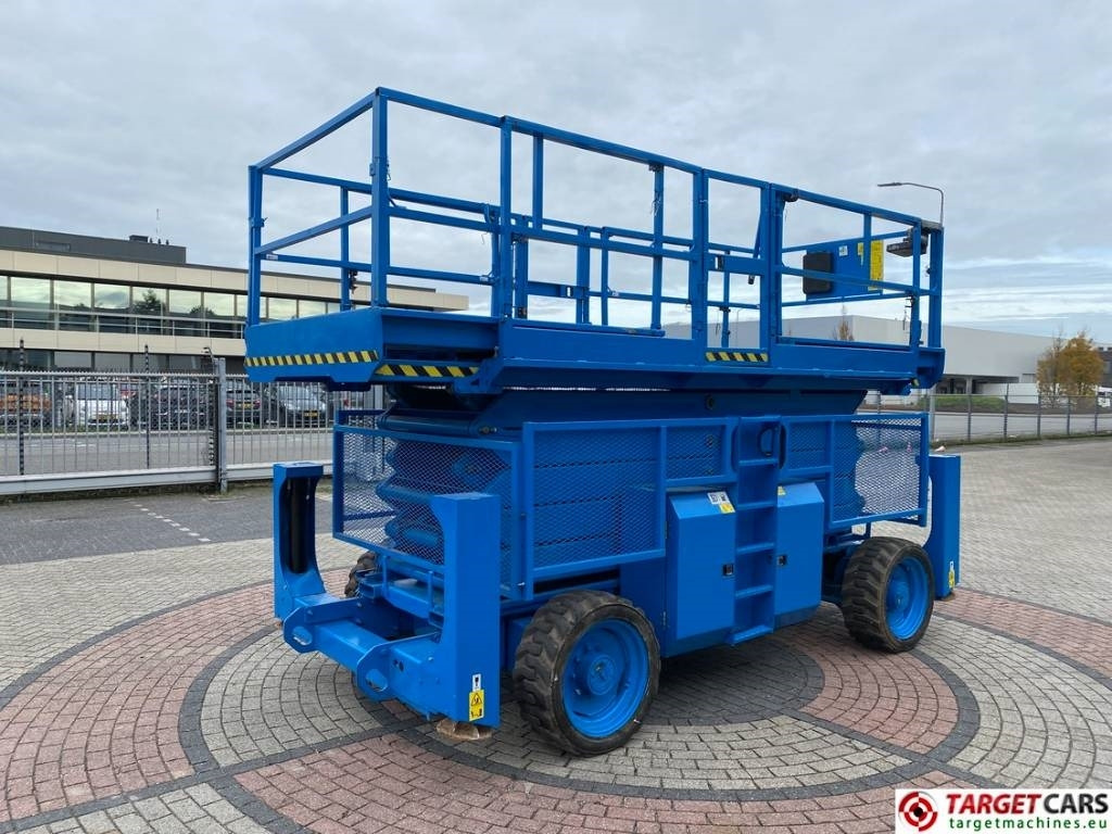 Genie GS-5390RT Diesel 4x4 Scissor Work Lift 1815cm - Scissor lift: picture 3 Genie GS-5390RT Diesel 4x4 Scissor Work Lift 1815cm - Scissor lift: picture 3