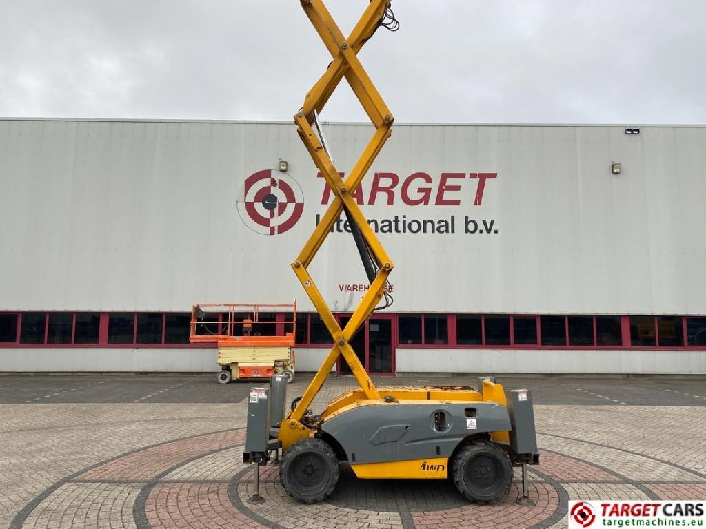 Scissor lift Haulotte Compact 12DX Diesel 4x4 Scissor Work Lift 1206cm: picture 19