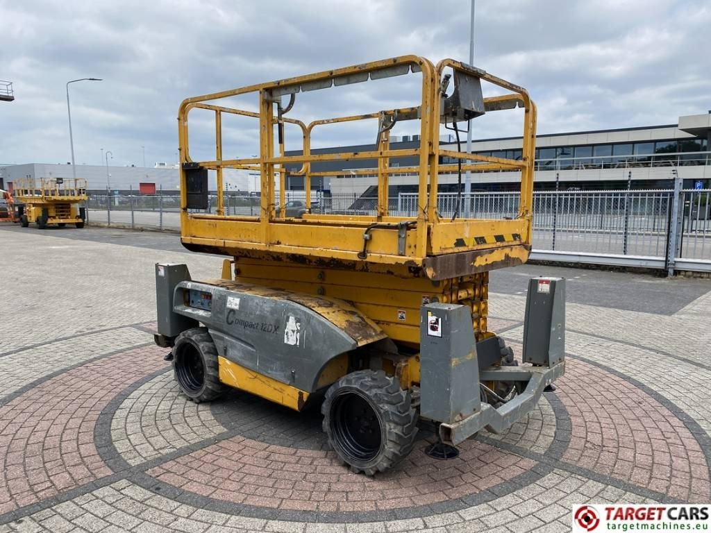 Haulotte Compact 12DX Diesel 4x4 Scissor Work Lift 1206cm - Scissor lift: picture 2 Haulotte Compact 12DX Diesel 4x4 Scissor Work Lift 1206cm - Scissor lift: picture 2