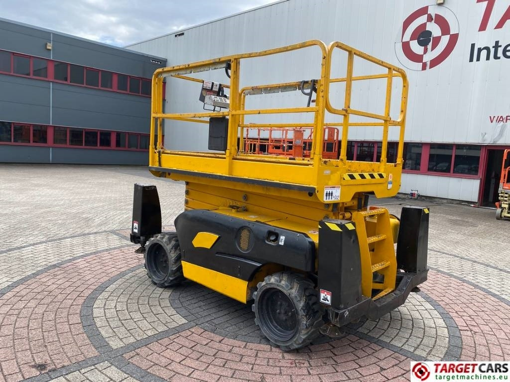 Haulotte Compact 12DX Diesel 4x4 Scissor Work Lift 1206cm - Scissor lift: picture 4 Haulotte Compact 12DX Diesel 4x4 Scissor Work Lift 1206cm - Scissor lift: picture 4