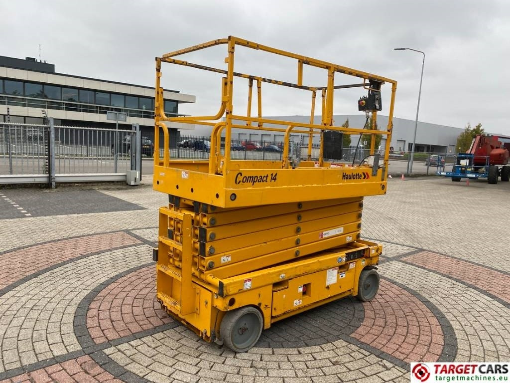 Haulotte Compact 14 Electric Scissor Work Lift 1385cm - Scissor lift: picture 3 Haulotte Compact 14 Electric Scissor Work Lift 1385cm - Scissor lift: picture 3