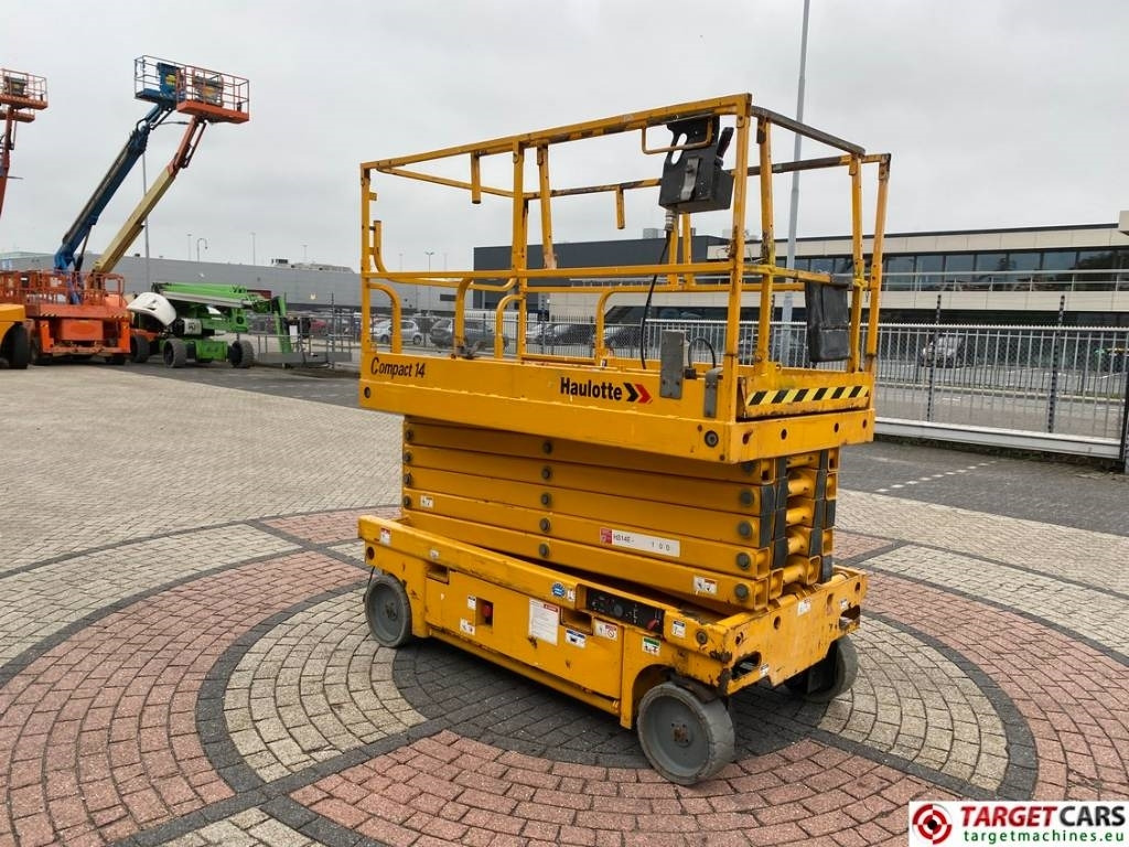 Haulotte Compact 14 Electric Scissor Work Lift 1385cm - Scissor lift: picture 2 Haulotte Compact 14 Electric Scissor Work Lift 1385cm - Scissor lift: picture 2