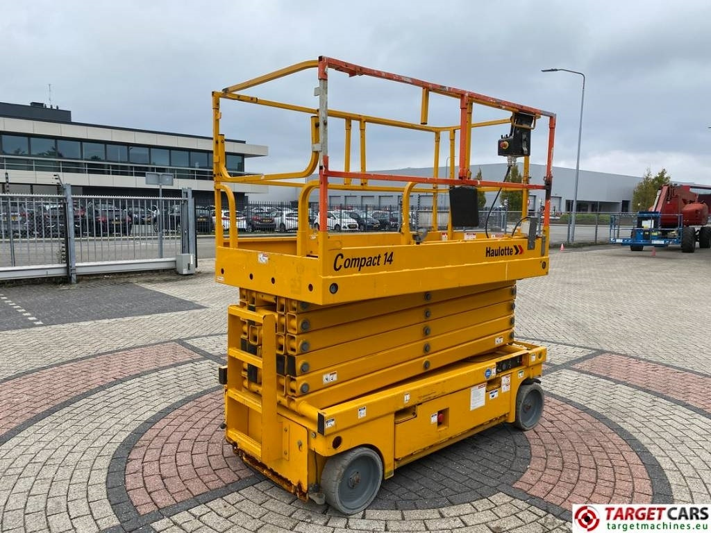 Haulotte Compact 14 Electric Scissor Work Lift 1385cm - Scissor lift: picture 3 Haulotte Compact 14 Electric Scissor Work Lift 1385cm - Scissor lift: picture 3