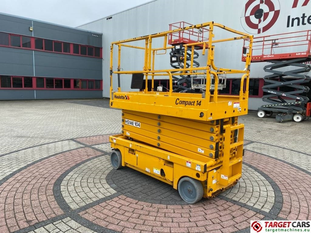 Haulotte Compact 14 Electric Scissor Work lift 1385cm - Scissor lift: picture 4 Haulotte Compact 14 Electric Scissor Work lift 1385cm - Scissor lift: picture 4