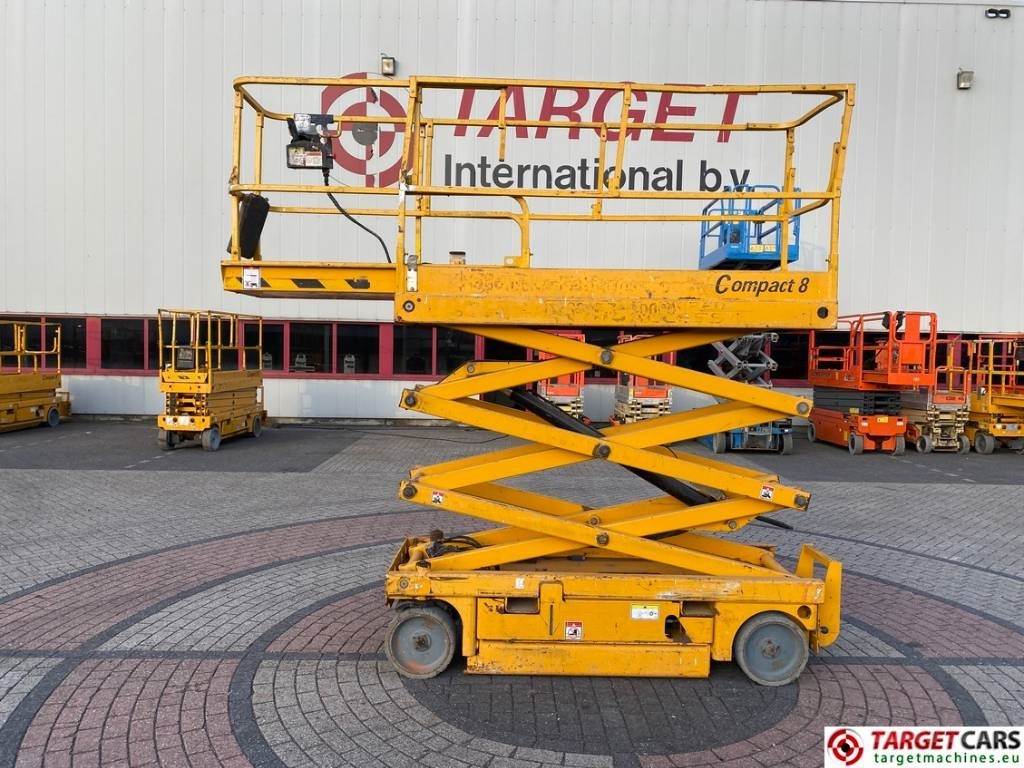 Haulotte Compact 8 Electric Scissor Work Lift 818cm - Scissor lift: picture 5 Haulotte Compact 8 Electric Scissor Work Lift 818cm - Scissor lift: picture 5