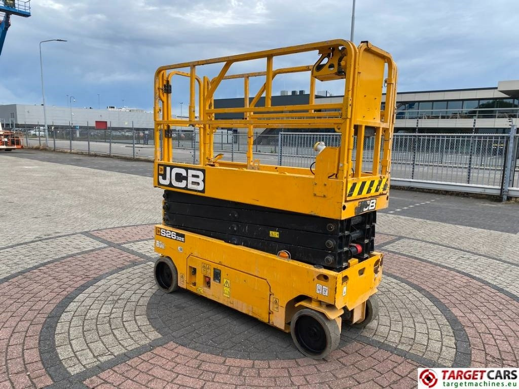 JCB S2632E Electric Scissor Work Lift 1010cm - Scissor lift: picture 2 JCB S2632E Electric Scissor Work Lift 1010cm - Scissor lift: picture 2