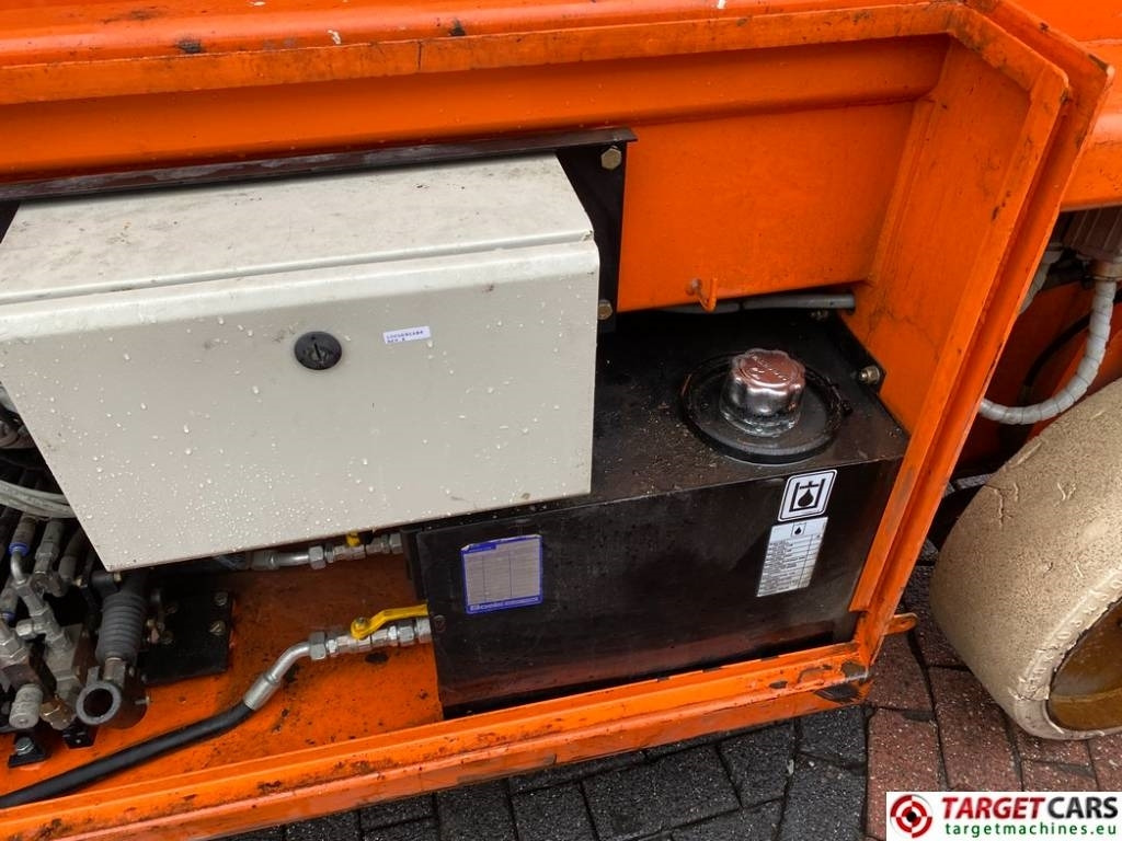 Scissor lift JLG 153-12 Liftlux Electric Scissor Work Lift 1730cm: picture 19 Scissor lift JLG 153-12 Liftlux Electric Scissor Work Lift 1730cm: picture 19