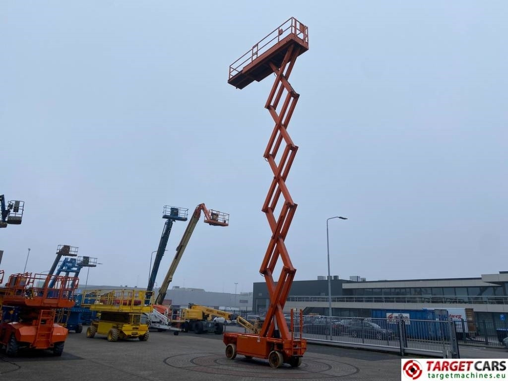Scissor lift JLG 153-12 Liftlux Electric Scissor Work Lift 1730cm: picture 7 Scissor lift JLG 153-12 Liftlux Electric Scissor Work Lift 1730cm: picture 7